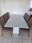 Mesa De Jantar Quadrada Em Tampo Com Vidro- 6 Lugares - Semi-nova