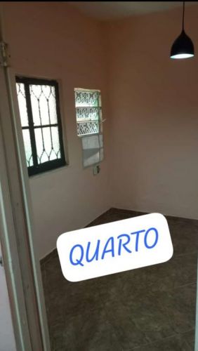 Alugo casa bairro olaria  724220