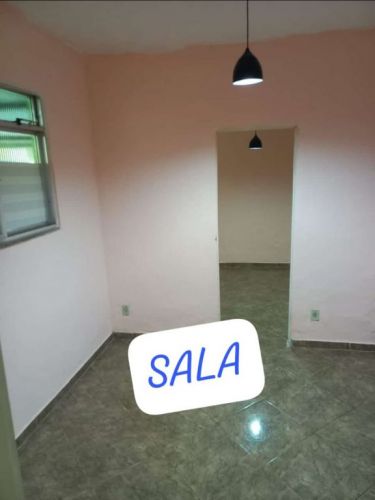 Alugo casa bairro olaria  724223