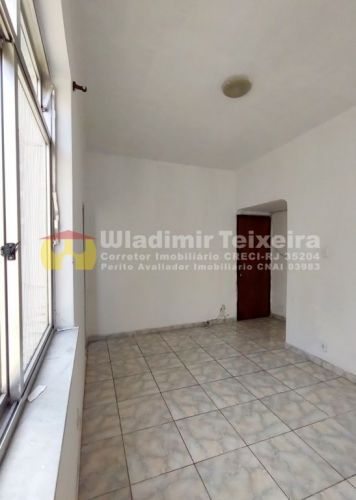 Atenção recém-casados recém-divorciados e solteiros buscando seu 1º imóvel Excelente apartamento com localização fantástica Venha Conferir 728495