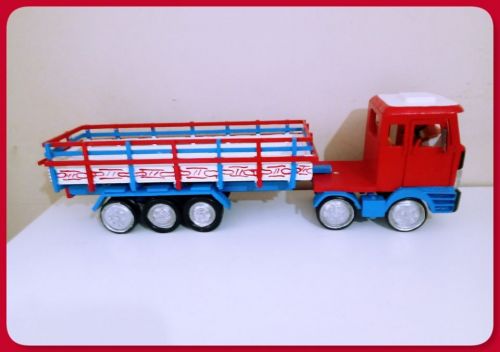 Carreta De Brinquedo Trucada Em Madeira 723610