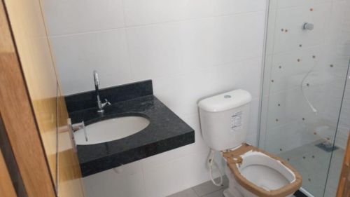 Casa linda de 2 qts em condomínio 624893