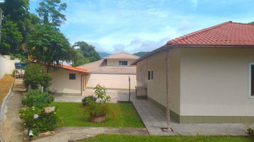 Casa maravilhosa linda e espaçosa em condomínio 739333