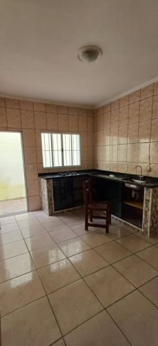 Casa para alugar com 120m² 2 quartos e 3 vagas 739012