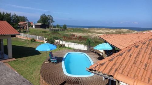 Charmosa casa de praia localizada em Balneário Gaivota Sc 721077