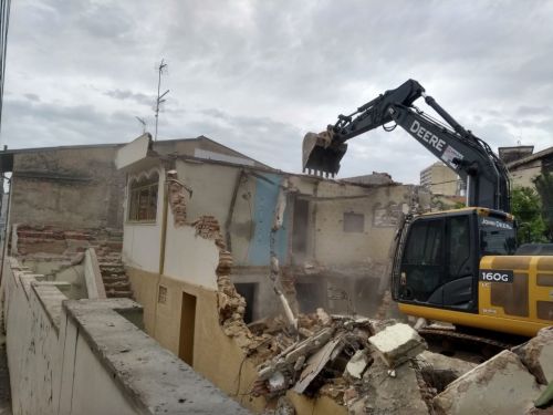 Demolição de prédios em Alto de Pinheiros 701118