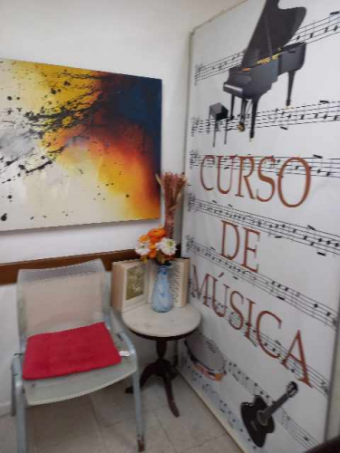 Escola de música Fátima Rodrigues - Aula de Teclado 713285