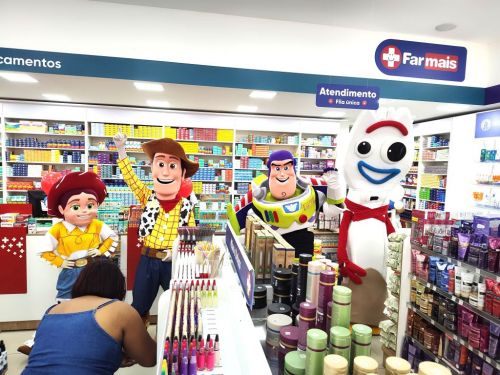 Locução animador Loja personagens vivos farmacia 724014