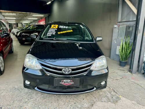 Toyota Etios Xs 1.3 Flex 2013 718618