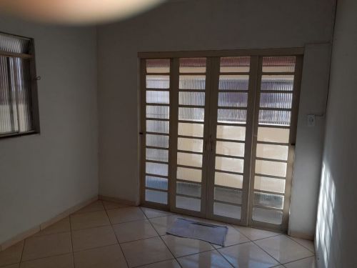 Vendo casa de 3 quartos em Nova Era - Juiz e Foramg 730237