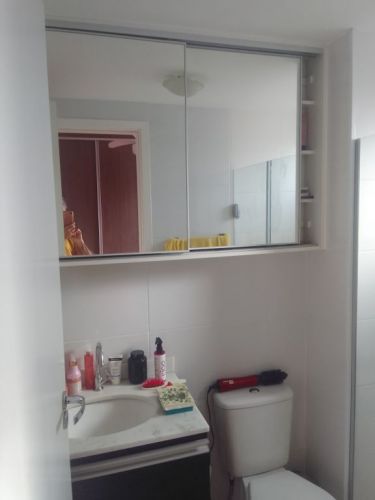 Vendo lindo e aconchegante apartamento excelente localização com varanda e sol da manhã. Aceitamos financiamneto. Rua São Braz. 730733