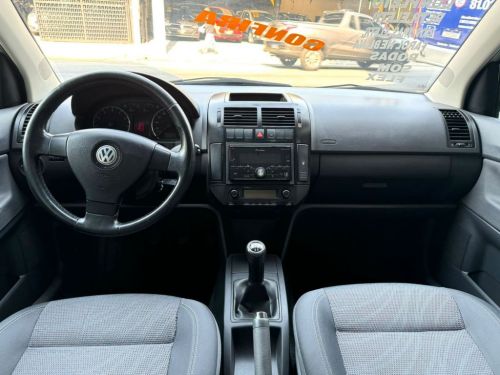 Volkswagen Polo Sedan 1.6 Flex Comfortline 2010 723002